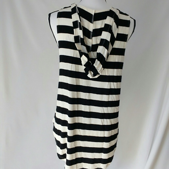 *NWOT* Stripe Contrasted Racer Back Tank with Hood - Picture 7 of 8